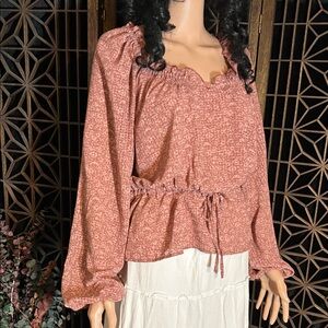 UNIVERSAL THREAD PEASANT TOP XL